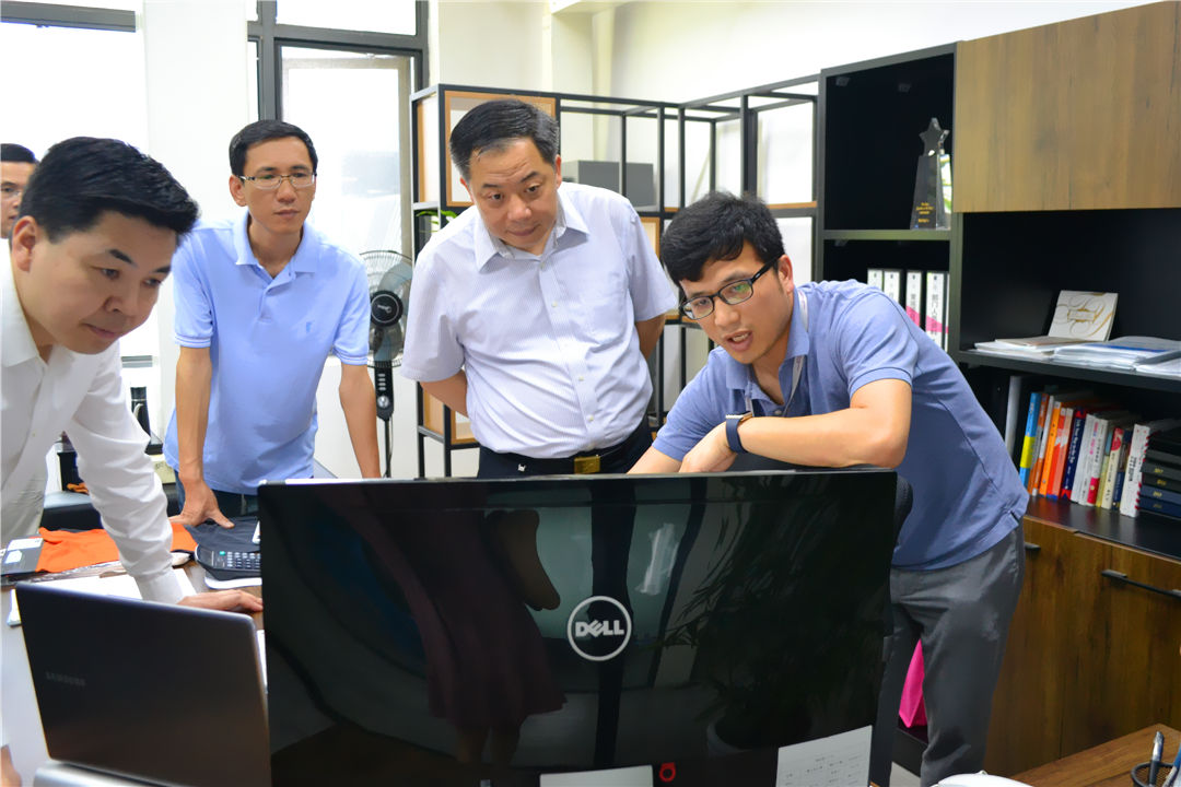 杭州市经信局局长夏积亮一行走访调研“达利数字化改造攻关项目”进展情况